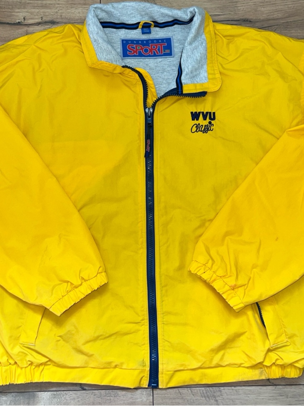 Classic Yellow Windbreaker with Navy Zipper and Trim